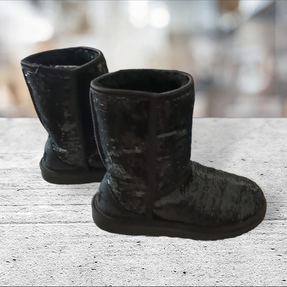 Ugg Australia sequined short black boots size 6 USA - Picture 2 of 10